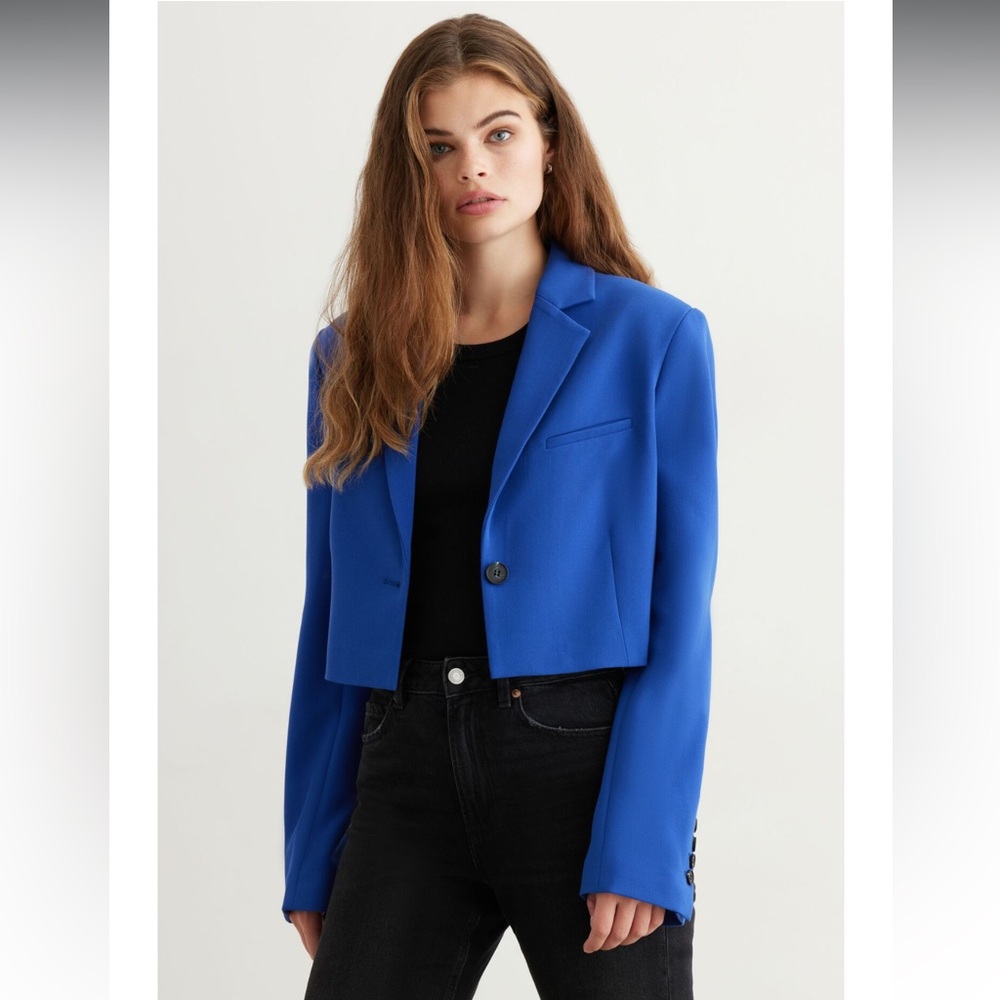 Dynamite Kora Cropped Blazer